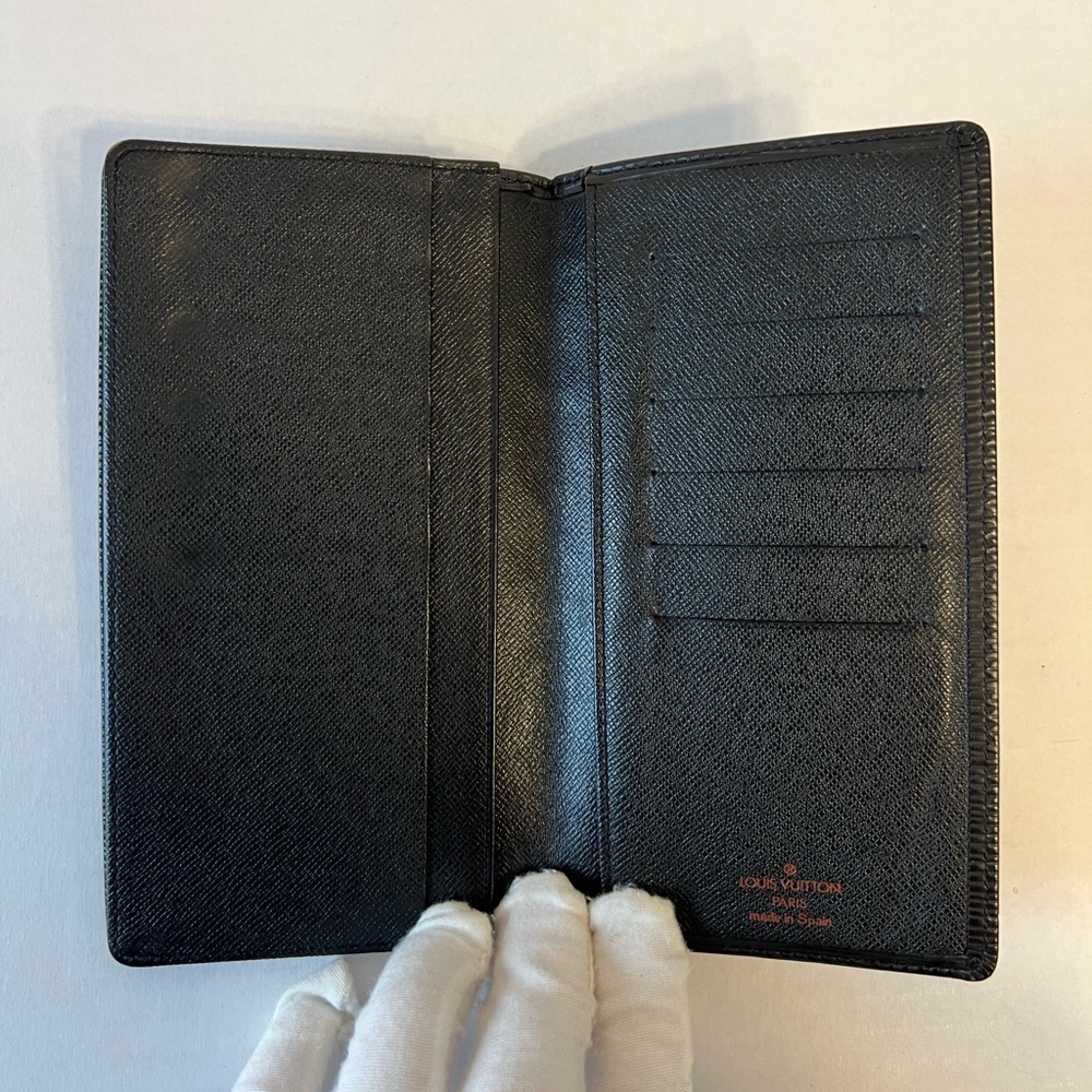 Louis Vuitton black‎ epi long bifold wallet - Picture 8 of 15